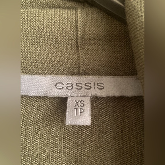 Cassis dark green cardigan. Size XS. - Picture 3 of 3